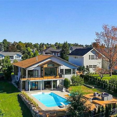 Luxurious 5 Bedroom House With Pool & Sauna West Kelowna Exterior foto