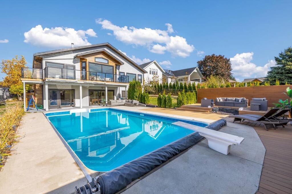 Luxurious 5 Bedroom House With Pool & Sauna West Kelowna Exterior foto